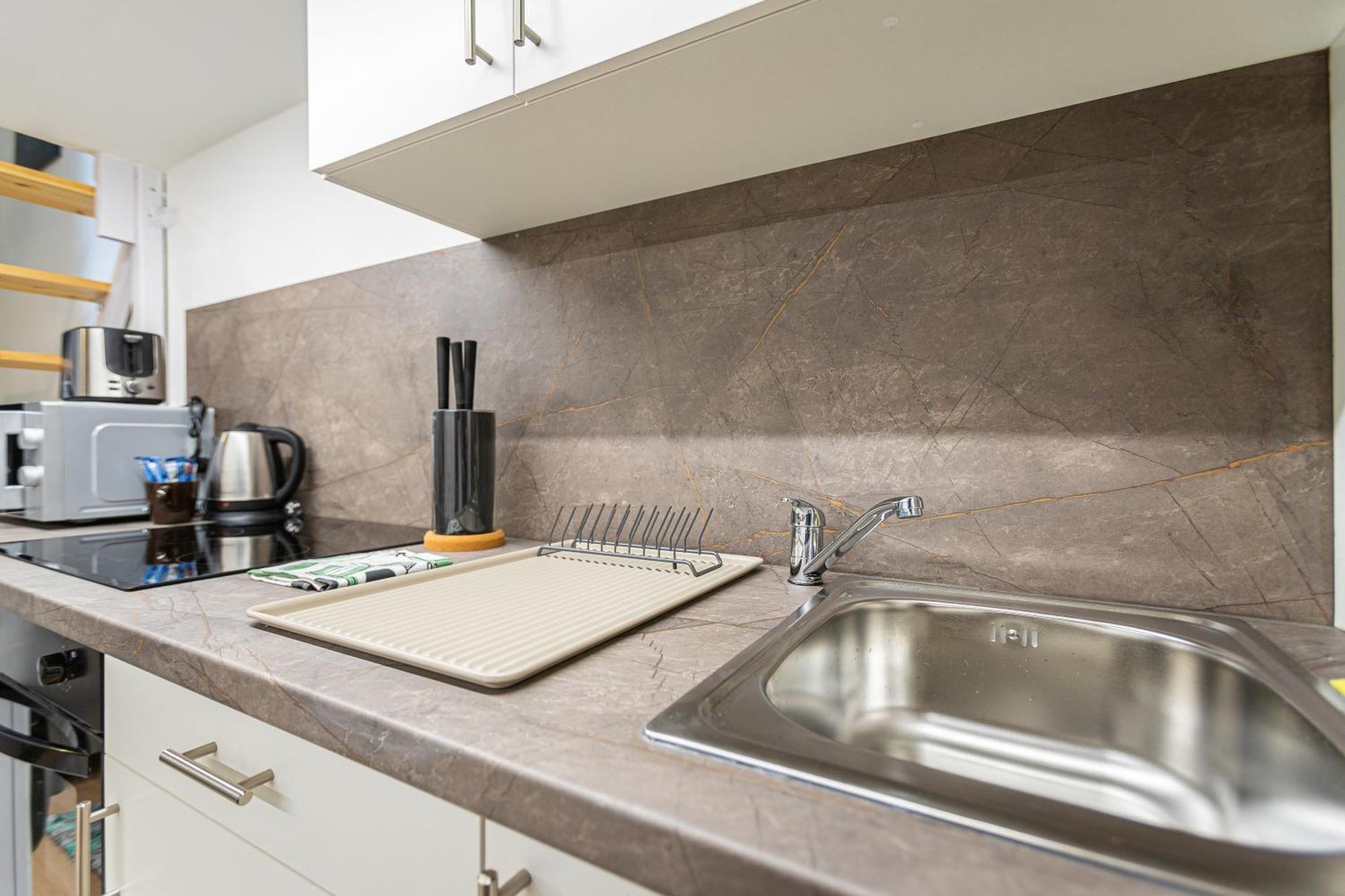 Cute Gallery Flat In Budapest, Summer Appartement